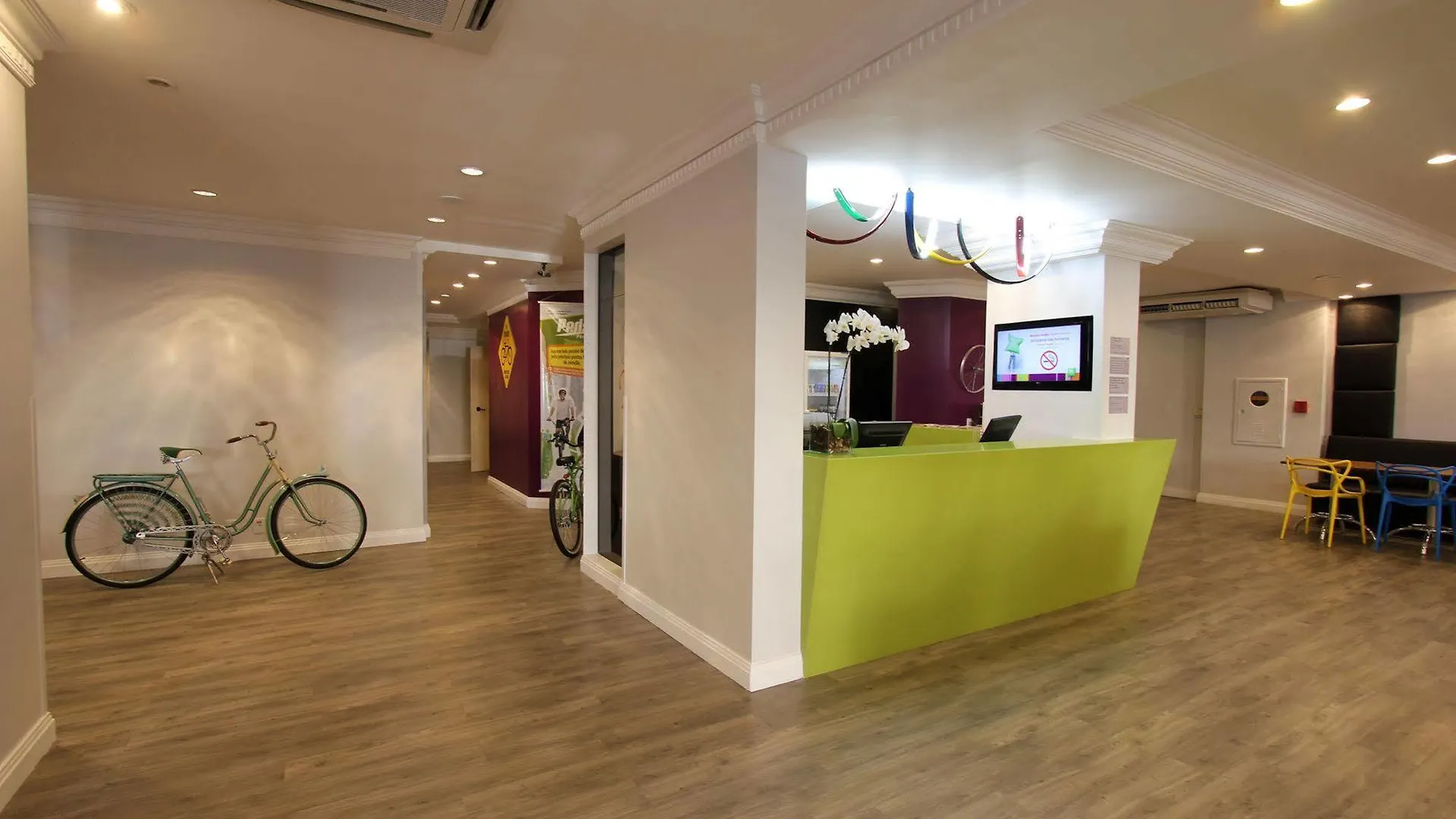 Ibis Styles Joinville 3*,